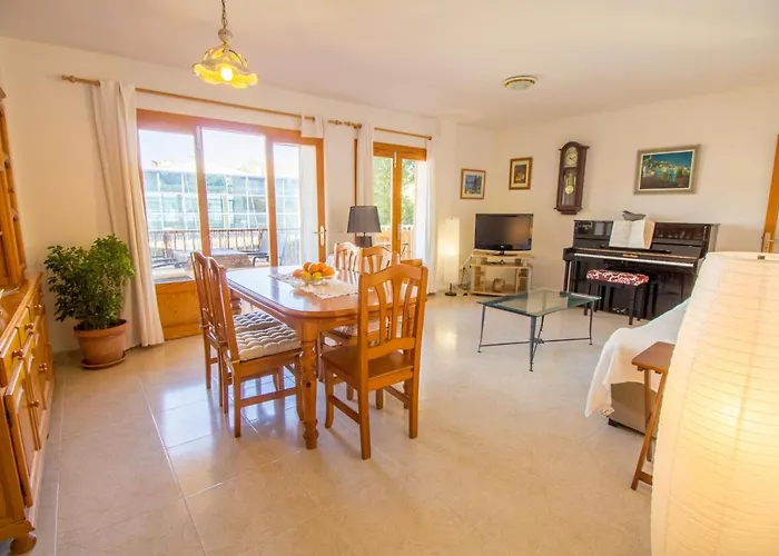 아파트 Lovely A Few Meters From The *